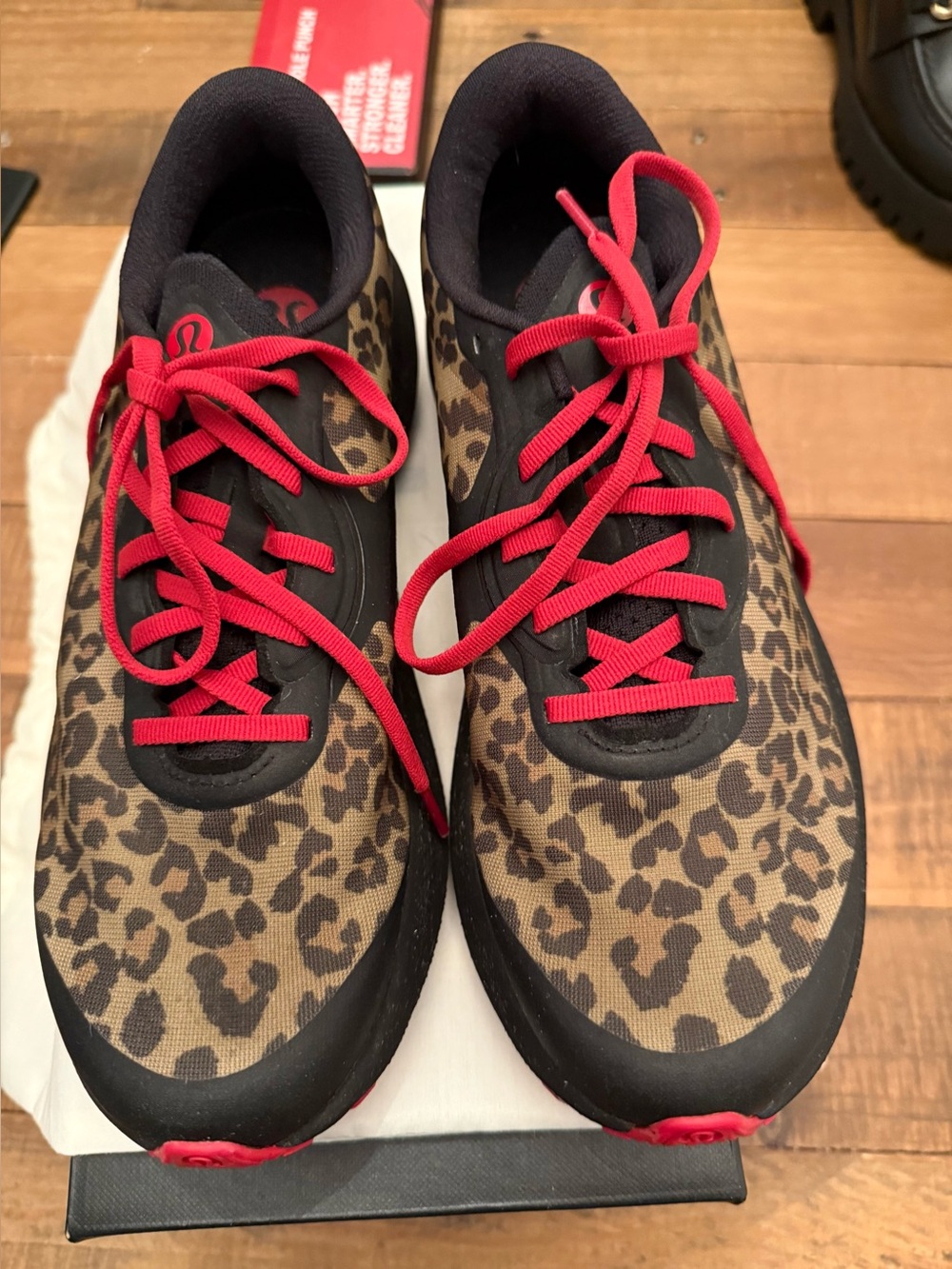 Women's lululemon Wmn Split Shift Running Shoe True Leopard Multi/Black/Safari 9 - Picture 2 of 12